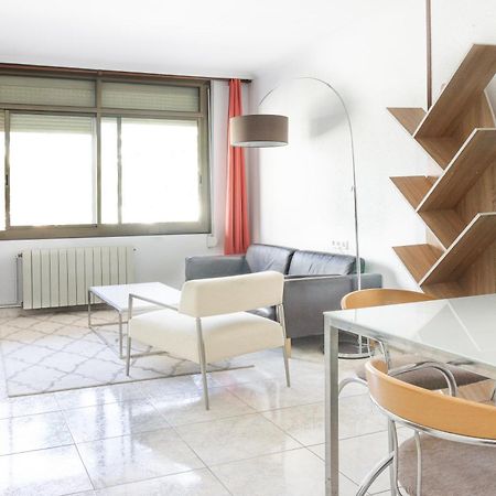 Charming Rooms In Shared Apartment Near Camp Nou Барселона Екстер'єр фото