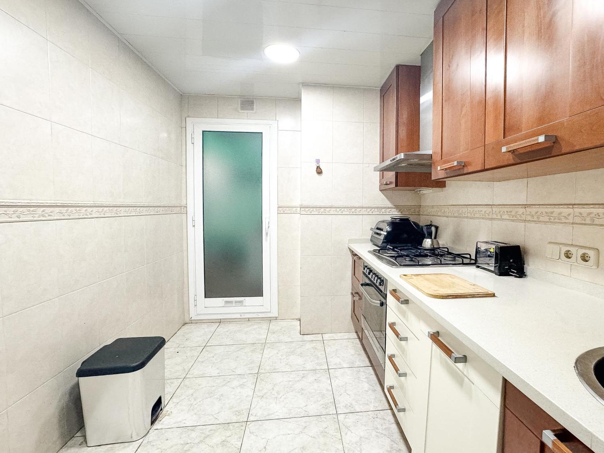 Charming Rooms In Shared Apartment Near Camp Nou Барселона Екстер'єр фото
