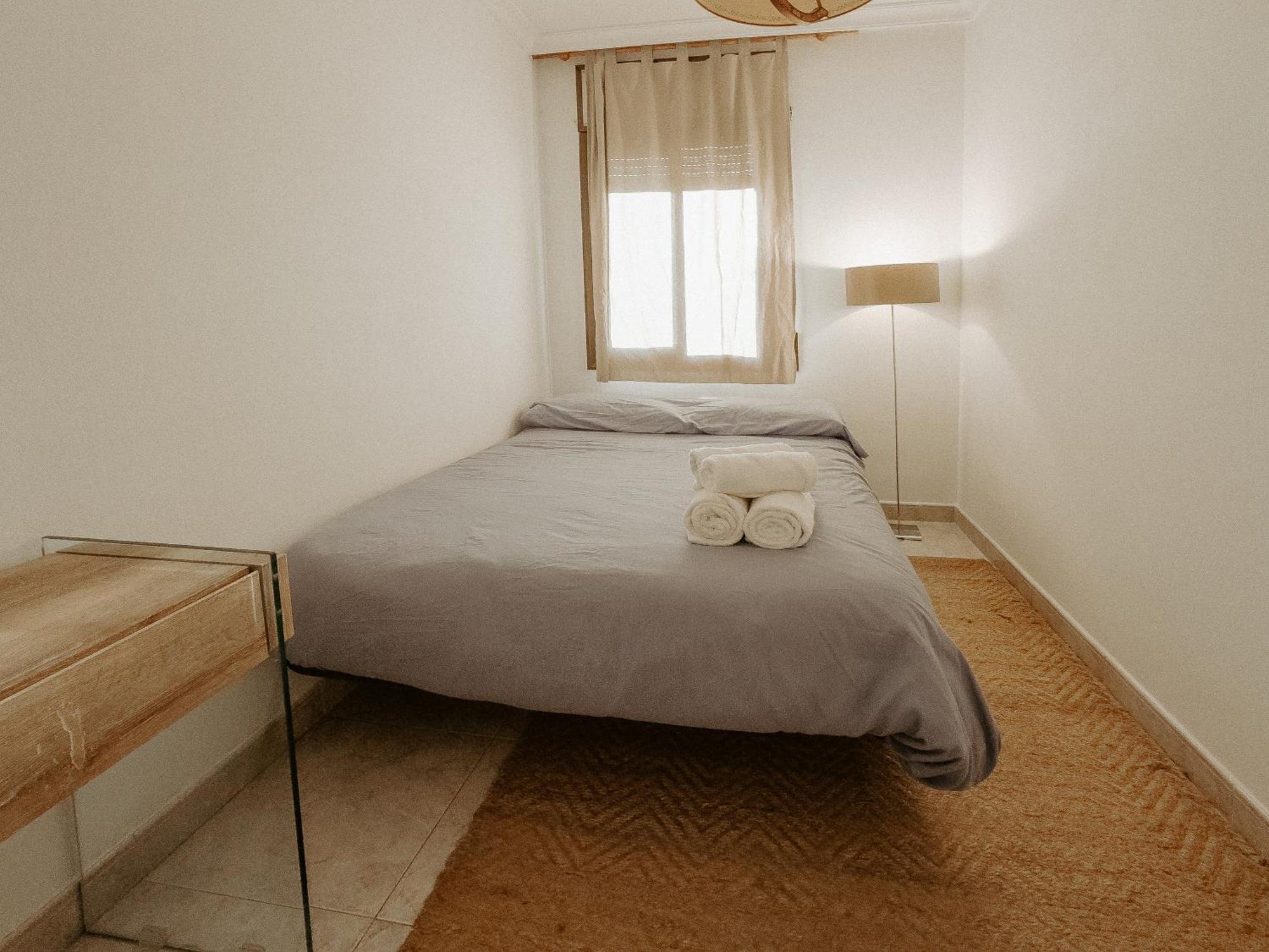 Charming Rooms In Shared Apartment Near Camp Nou Барселона Номер фото